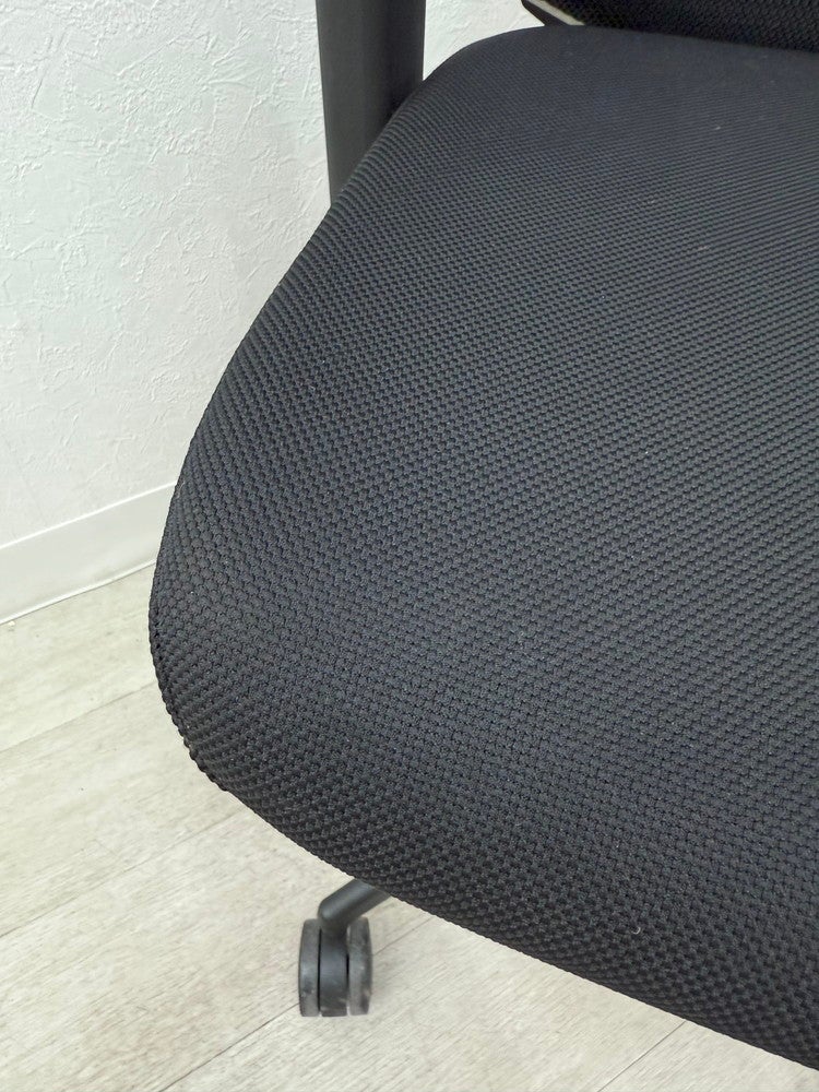 コクヨBezel(ベゼル)チェア 可動肘ベゼルチェア 商品画像8