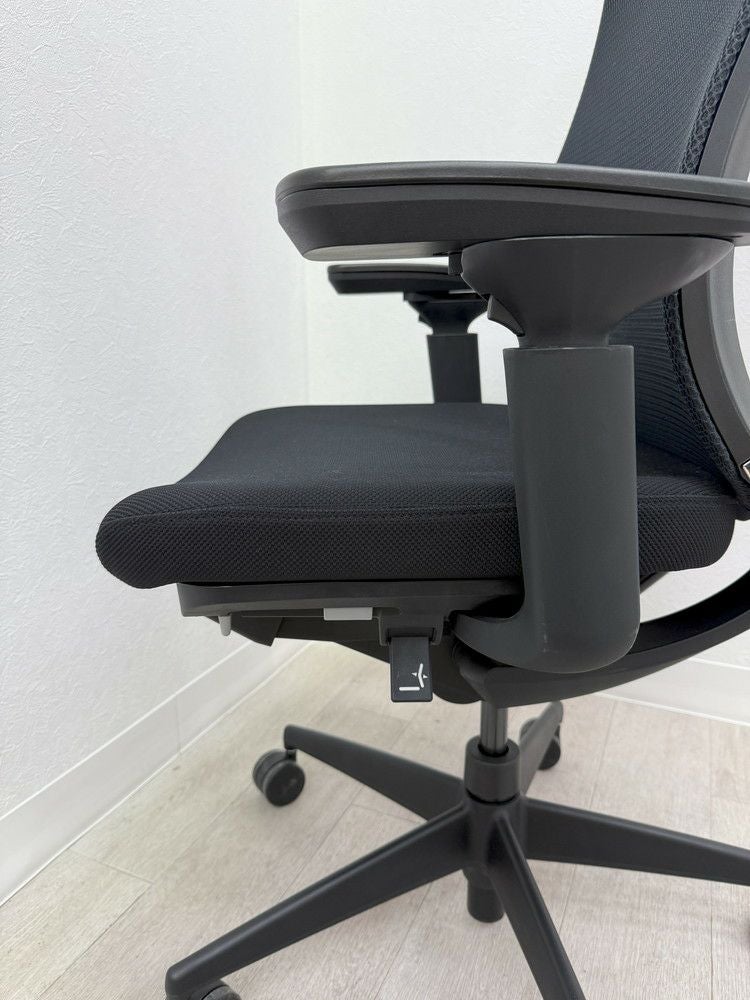 コクヨBezel(ベゼル)チェア 可動肘ベゼルチェア 商品画像17