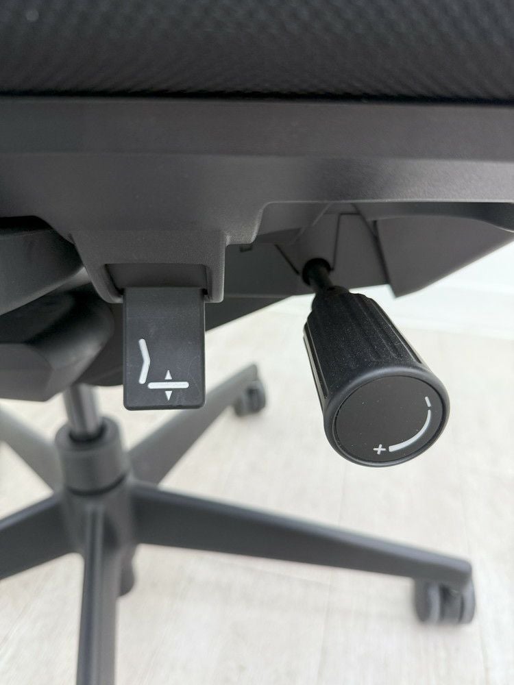 コクヨBezel(ベゼル)チェア 可動肘ベゼルチェア 商品画像19