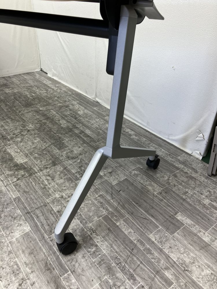 コクヨLeafline(リーフライン)シリーズ 1800サイドスタックテーブル 商品画像3