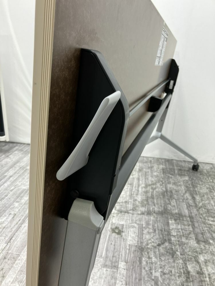 コクヨLeafline(リーフライン)シリーズ 1800サイドスタックテーブル 商品画像4