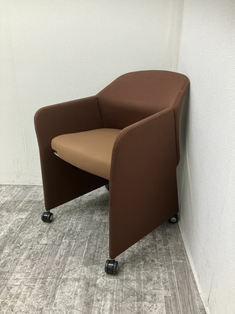 オカムラ8346Pシリーズ 応接会議チェア 商品画像1