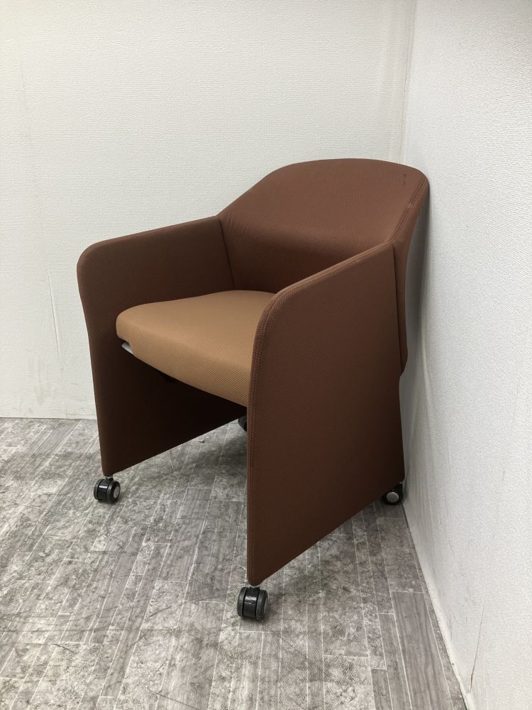 オカムラ8346Pシリーズ 応接会議チェア 商品画像1