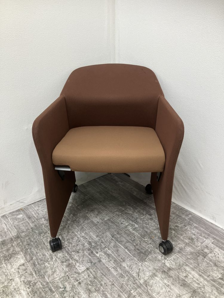 オカムラ8346Pシリーズ 応接会議チェア 商品画像2