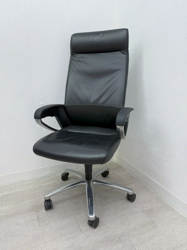 コクヨマネージメントチェア フィロソフィーシリーズ 固定肘付フィロソフィーチェア 商品画像1