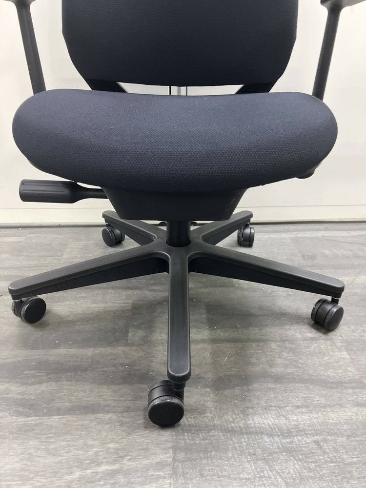 コクヨMitra2（ミトラ2）チェア 固定肘付ミトラ2チェア 商品画像15