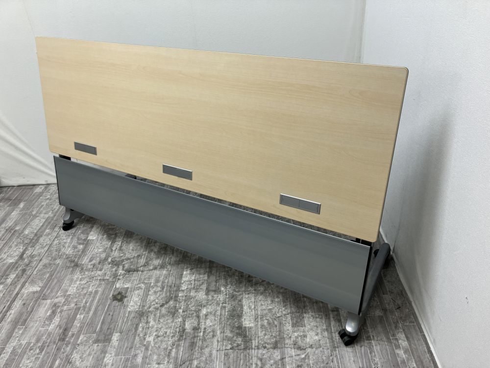 オカムラインターアクトプロ（INTERACT PRO）シリーズ 1800サイドスタックテーブル 商品画像2