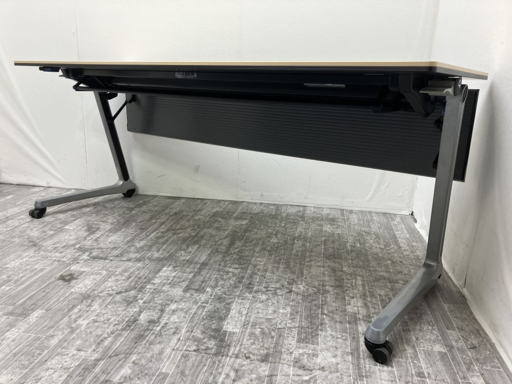 オカムラインターアクトプロ（INTERACT PRO）シリーズ 1800サイドスタックテーブル 商品画像8