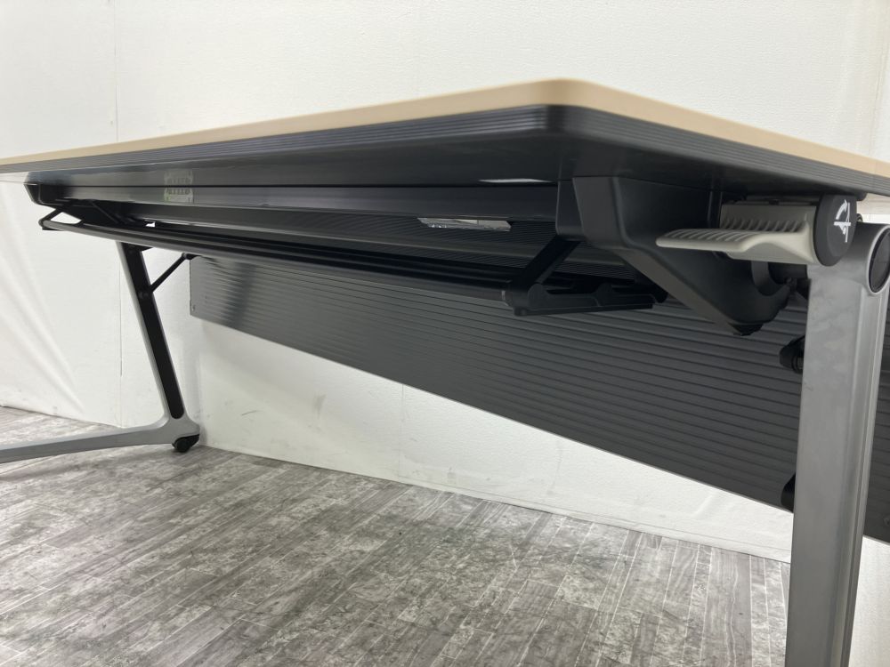 オカムラインターアクトプロ（INTERACT PRO）シリーズ 1800サイドスタックテーブル 商品画像10