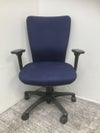 オカムラCarrozza(カロッツァ)チェア 可動肘付カロッツァチェア 商品画像2