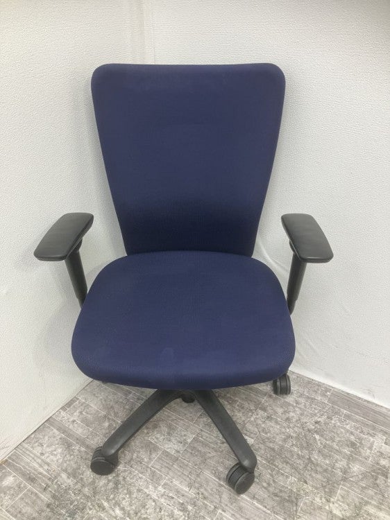 オカムラCarrozza(カロッツァ)チェア 可動肘付カロッツァチェア 商品画像3