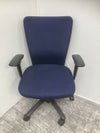 オカムラCarrozza(カロッツァ)チェア 可動肘付カロッツァチェア 商品画像3