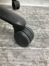 オカムラCarrozza(カロッツァ)チェア 可動肘付カロッツァチェア 商品画像6