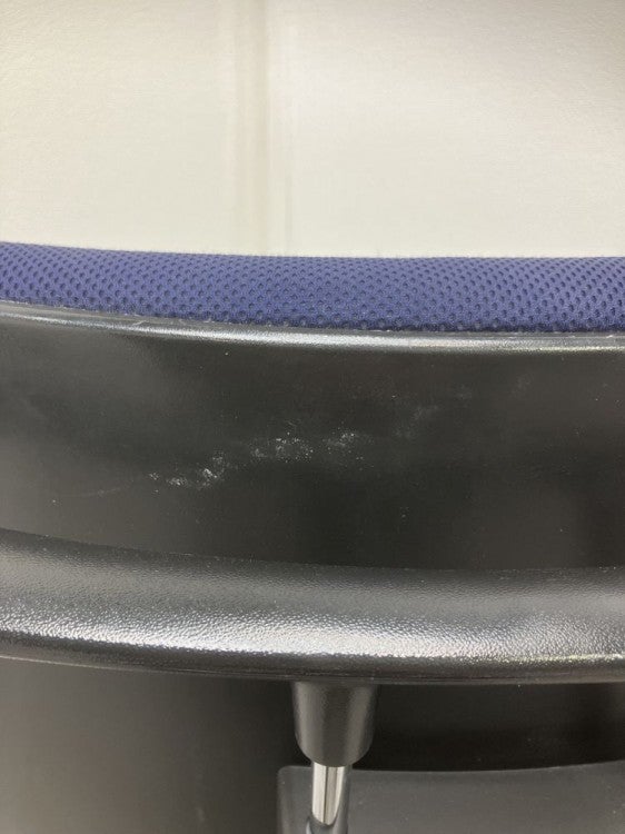 オカムラCarrozza(カロッツァ)チェア 可動肘付カロッツァチェア 商品画像9