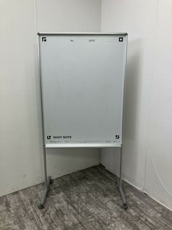 馬印縦型脚付片面ホワイトボード	 商品画像1