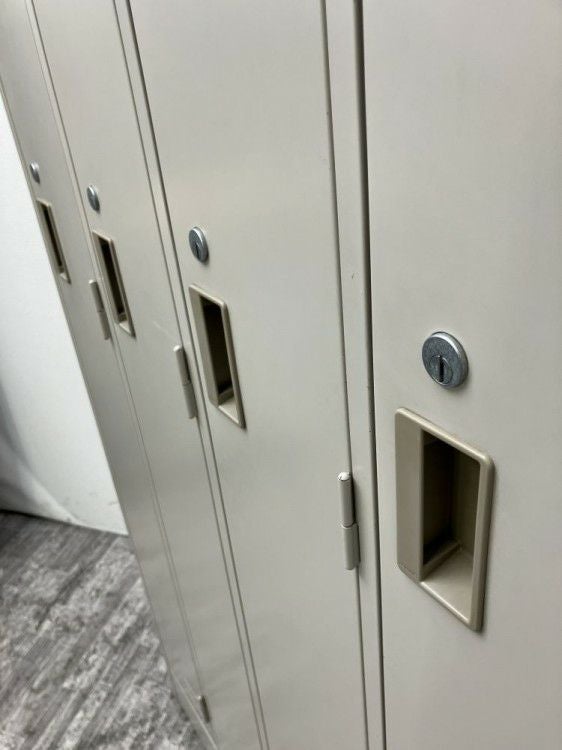 コクヨLKシリーズ　（コクヨ） 4人用ロッカー 商品画像2