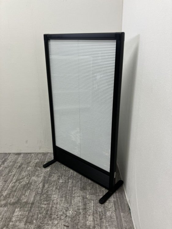 ブラインド内蔵型自立パーテーション 商品画像2