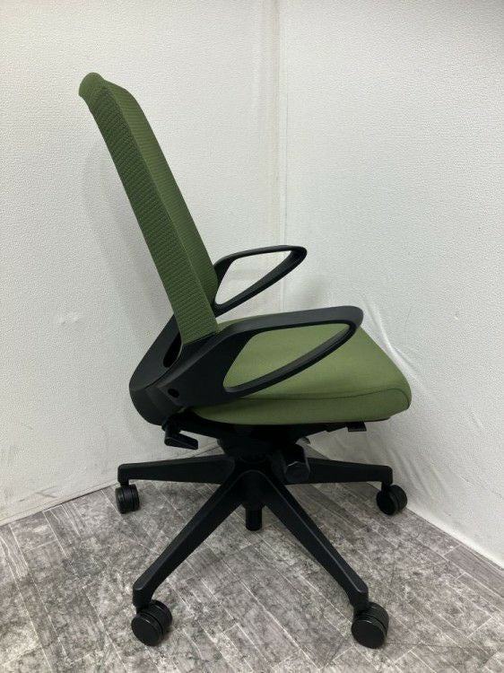 イトーキノート(nort)チェア 固定肘付ノートチェア 商品画像4