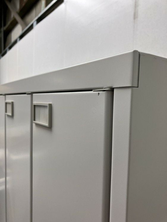 イトーキL型ロッカーシリーズ 4人用ロッカー 商品画像6