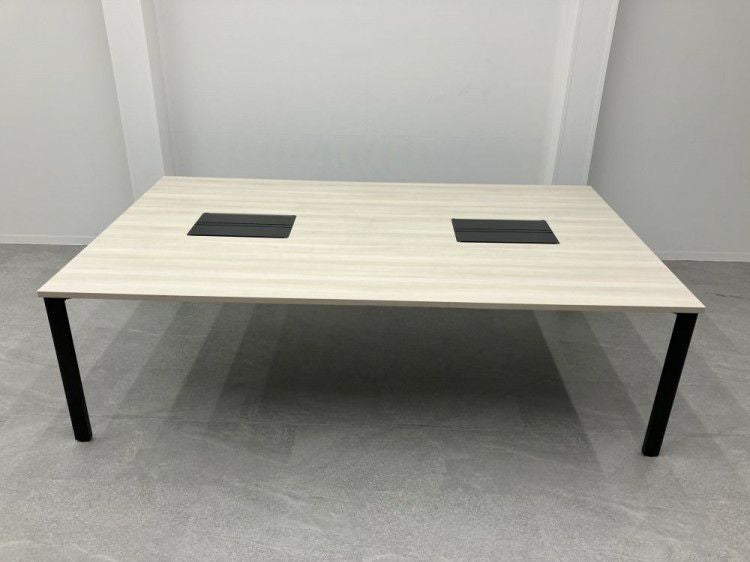 オカムラ2400フリーアドレスデスク 商品画像1