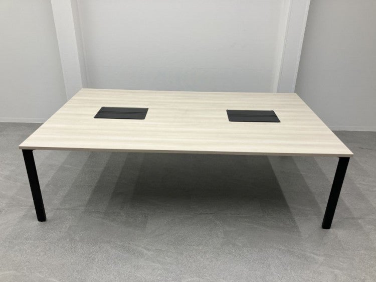 オカムラ2400フリーアドレスデスク 商品画像1