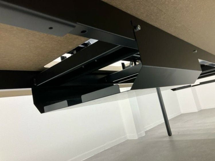 オカムラ2400フリーアドレスデスク 商品画像5