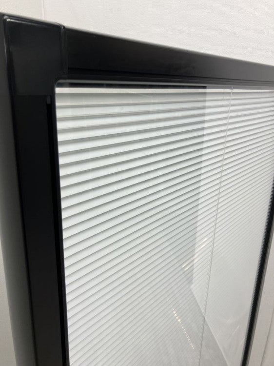 ブラインド内臓型自立パーティション 商品画像3