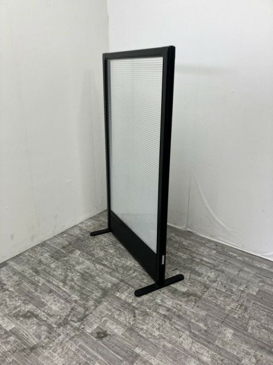 ブラインド内臓型自立パーティション 商品画像9