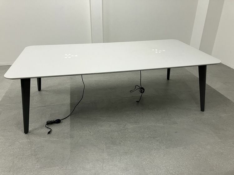 オカムラLives Meeting Table(ライブス ミーティングテーブル)シリーズ 2400ミーティングテーブル 商品画像1