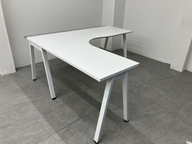 コクヨサイビ（SAIBI）シリーズ 1600L型デスク 商品画像2