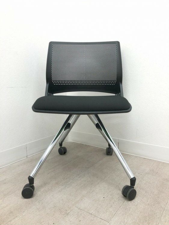 オカムラクリールシリーズ ネスティングチェア 商品画像3