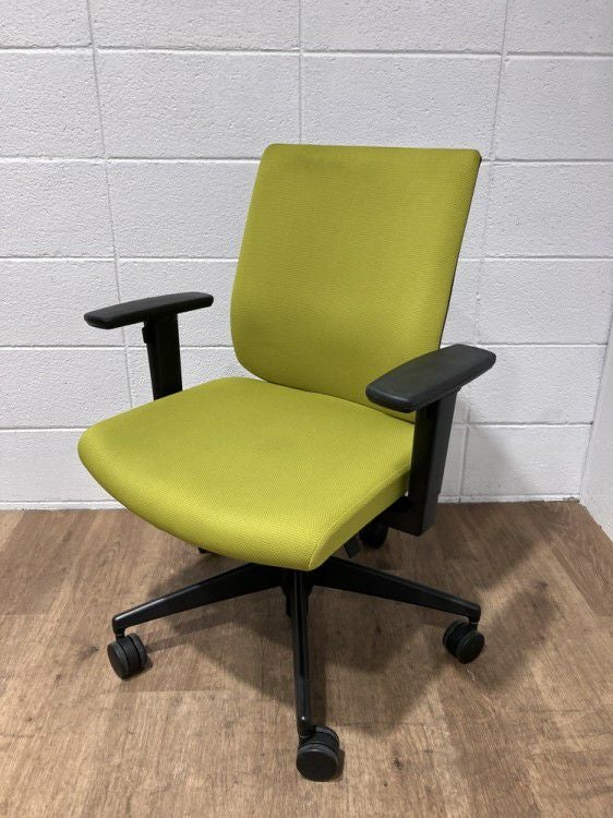 コクヨウィザード2（Wizard2）チェア 可動肘付ウィザード2チェア 商品画像1