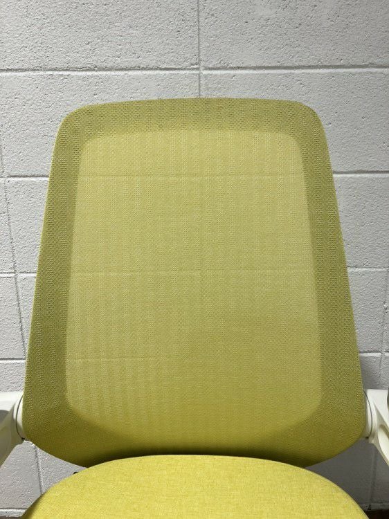 イトーキノート(nort)チェア 可動肘付ノートチェア 商品画像11