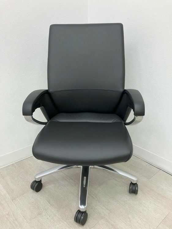 コクヨマネージメントチェア フィロソフィーシリーズ 固定肘付フィロソフィーチェア 商品画像2