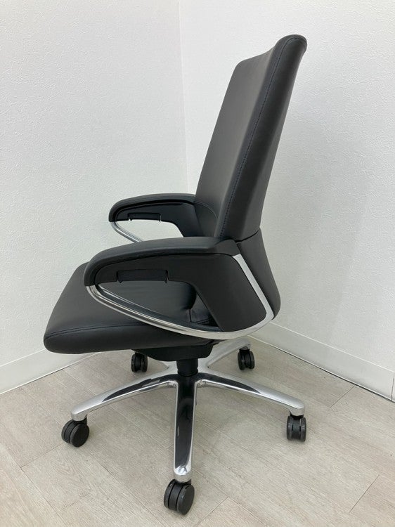 コクヨマネージメントチェア フィロソフィーシリーズ 固定肘付フィロソフィーチェア 商品画像5