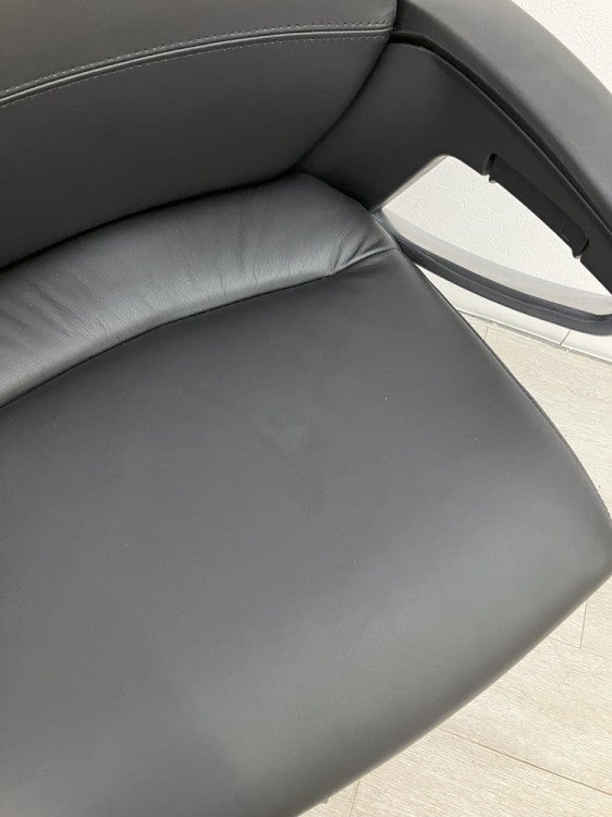 コクヨマネージメントチェア フィロソフィーシリーズ 固定肘付フィロソフィーチェア 商品画像8