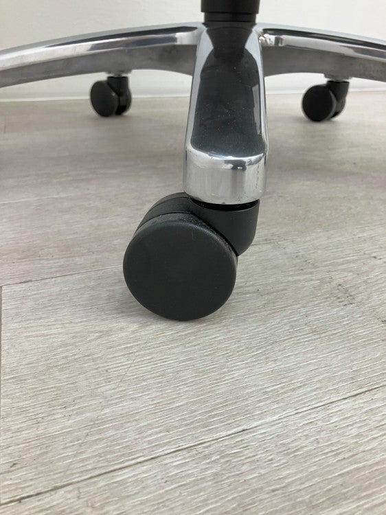 コクヨマネージメントチェア フィロソフィーシリーズ 固定肘付フィロソフィーチェア 商品画像14