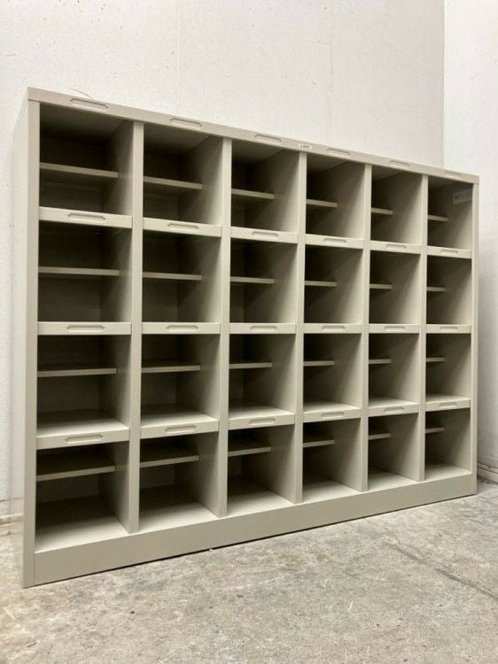 ライオン24人用シューズロッカー 商品画像1