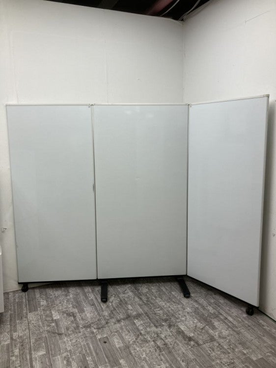 コクヨ3連結スクリーンホワイトボード 商品画像1