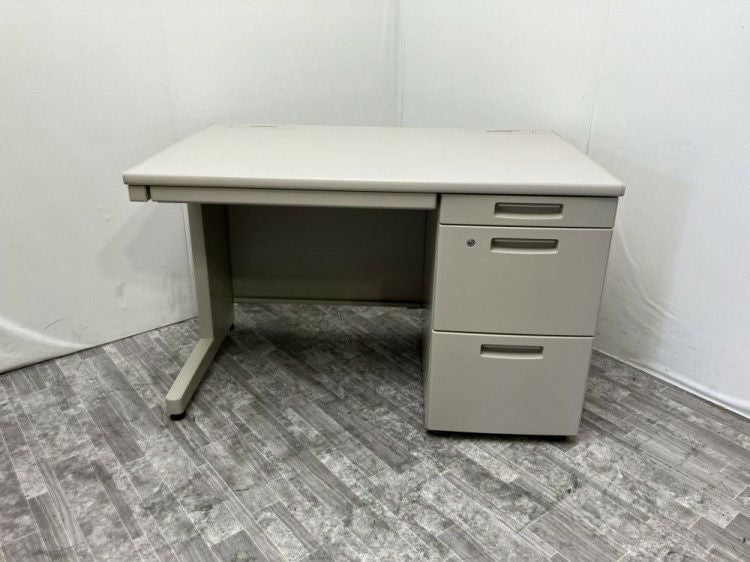 コクヨBS+シリーズ 1100片袖デスク 商品画像1