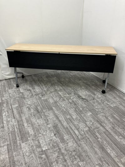 イトーキスレントシリーズ 1800サイドスタックテーブル 商品画像1