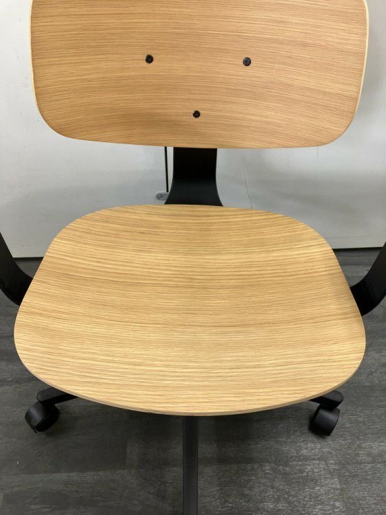 ウチダ（内田洋行）MUシリーズ 固定肘付MUチェア 商品画像14