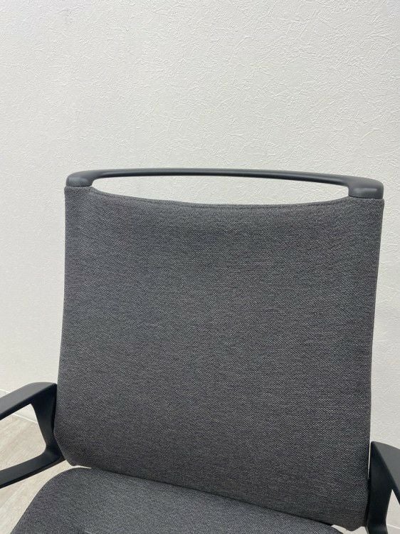 オカムラmode(モード)シリーズ 固定肘付モードチェア 商品画像4