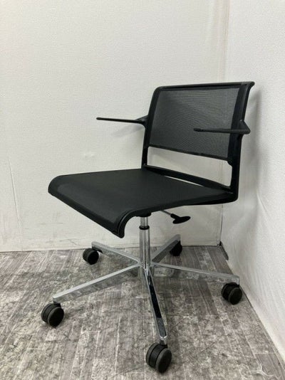 Wilkhahn（ウィルクハーン）固定肘付エーライン232/2チェア 商品画像1