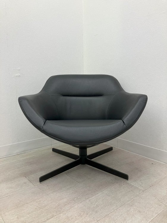 Cassinaオークランドスウィベルチェア ラウンジチェア 商品画像6