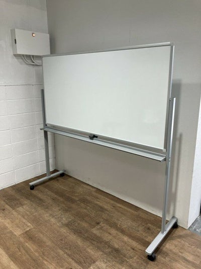 コクヨ1800脚付ホワイトボード 商品画像1