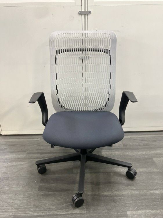 ウチダ（内田洋行）AJ2シリーズ 固定肘付AJ2チェア 商品画像2