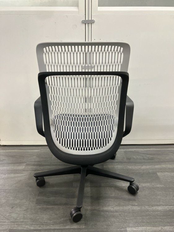 ウチダ（内田洋行）AJ2シリーズ 固定肘付AJ2チェア 商品画像4