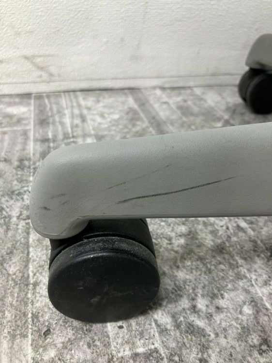 HermanMiller（ハーマンミラー）可動肘付ミラチェア 商品画像9