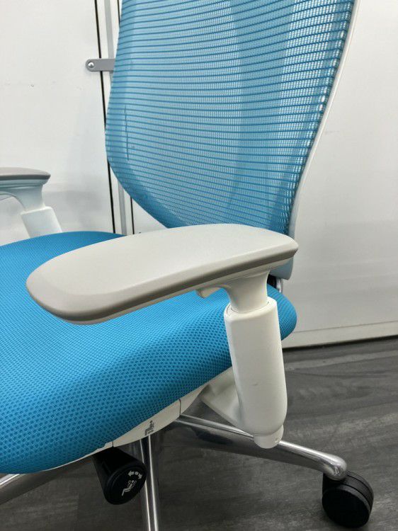 オカムラSabrina(サブリナ)シリーズ 可動肘付サブリナチェア 商品画像13